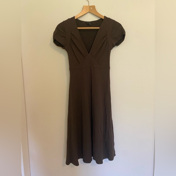Theory Dresses & Skirts - Theory brown jersey dress size medium (fits more like a small)